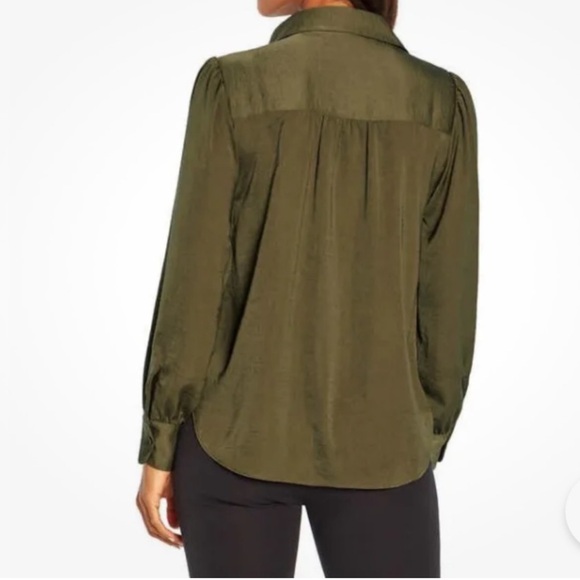 💚S: Banana Republic Long Sleeve Satin Blouse - Picture 4 of 9